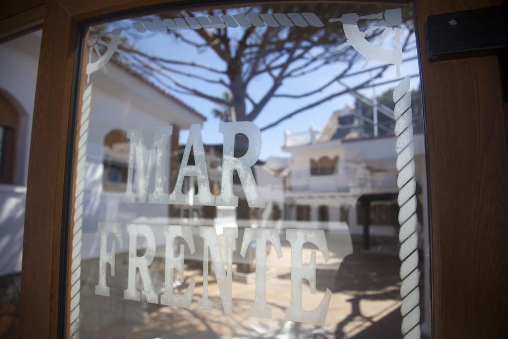 Hostal Mar De Frente 로스 카뇨스 데 메카 외부 사진