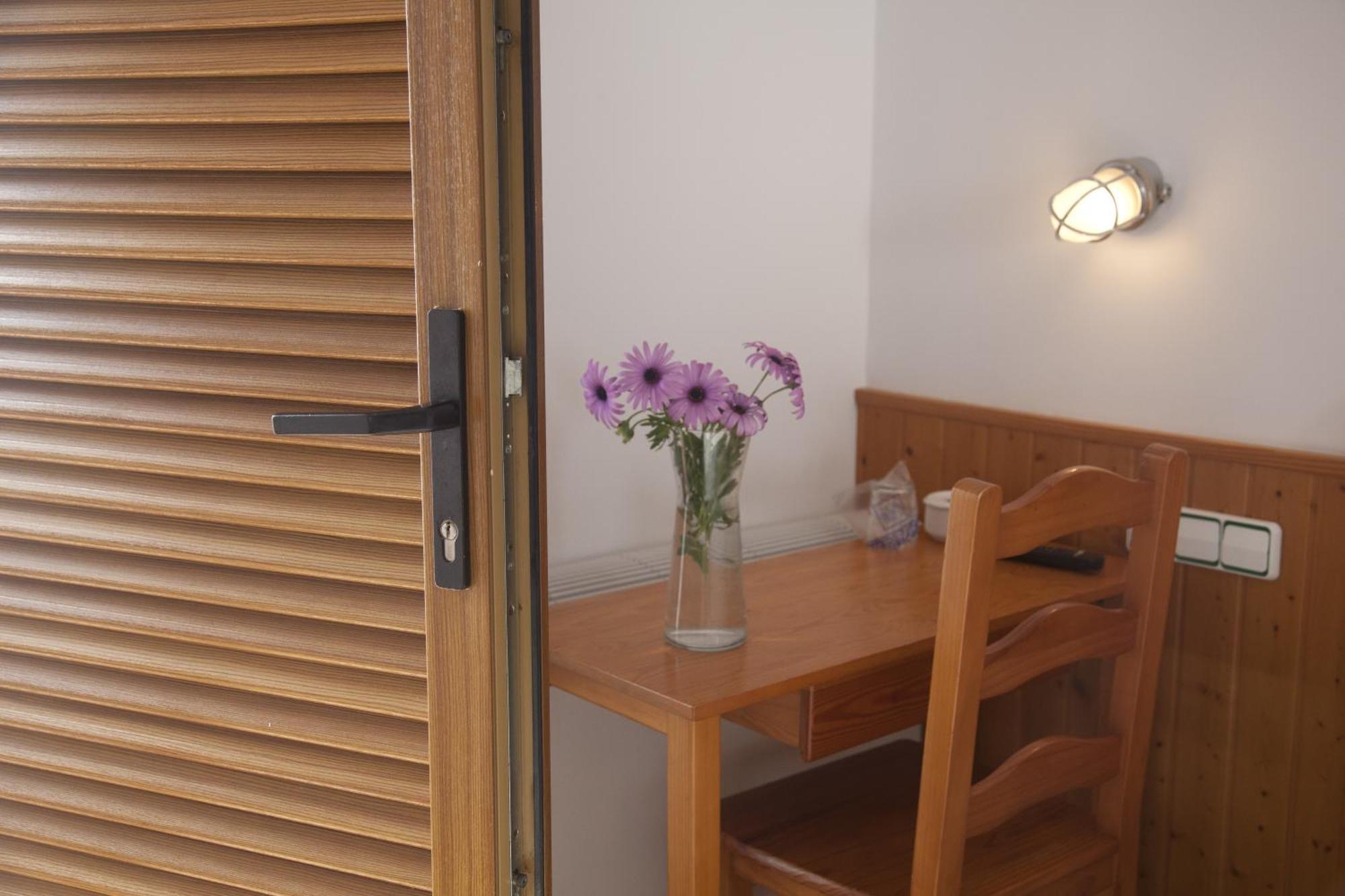 Hostal Mar De Frente 로스 카뇨스 데 메카 객실 사진