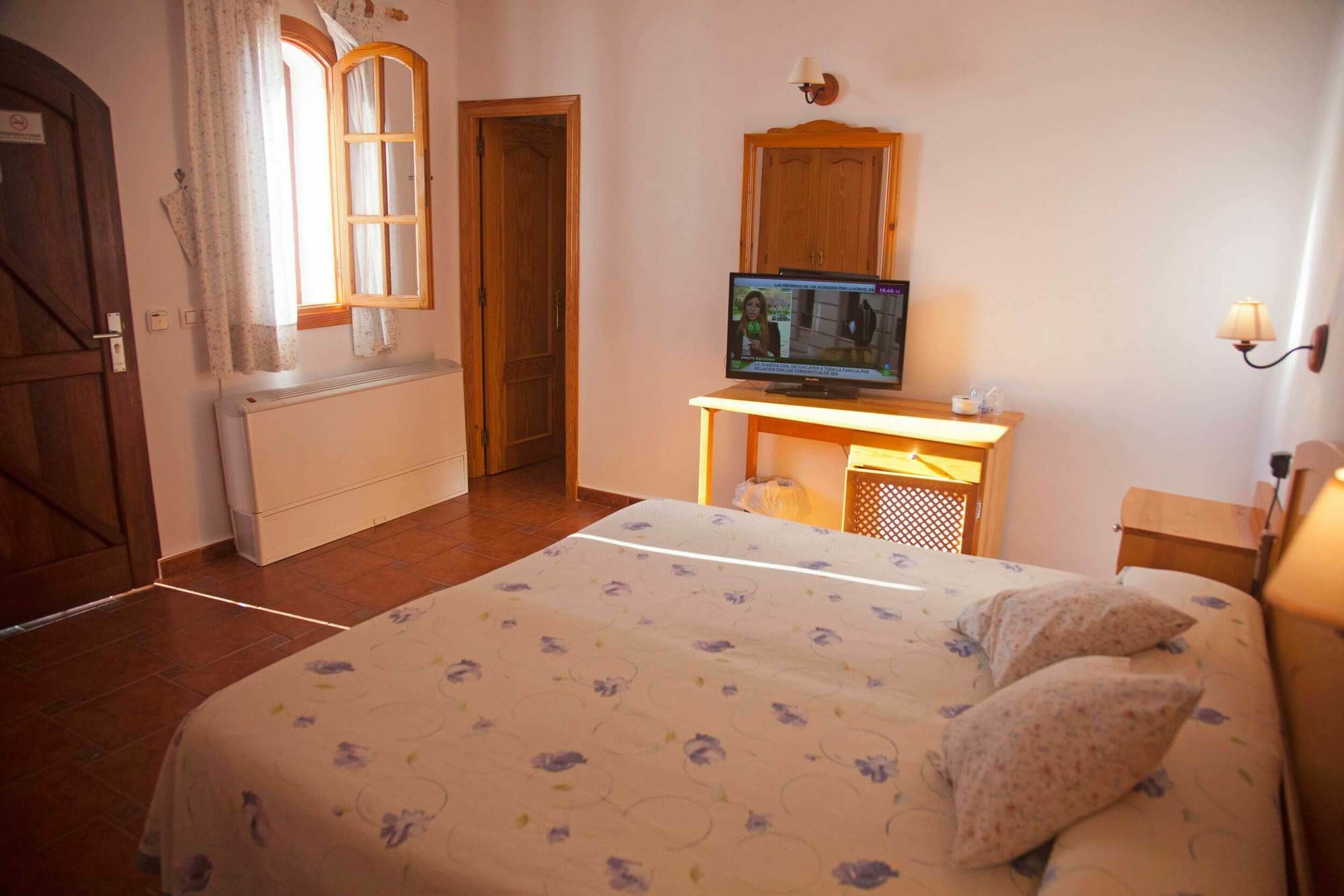 Hostal Mar De Frente 로스 카뇨스 데 메카 외부 사진
